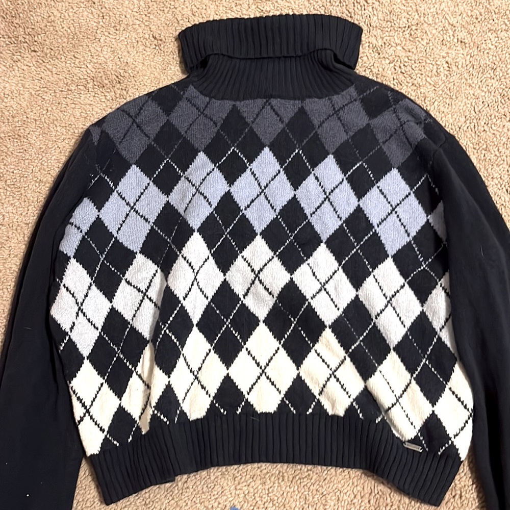 Argyle turtleneck